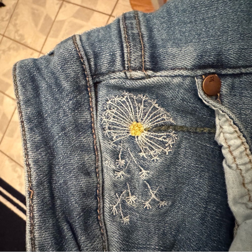 Judy Blues DANDELION EMBROIDERED HIGH RISE SKINNY Jeans - Picture 9 of 16